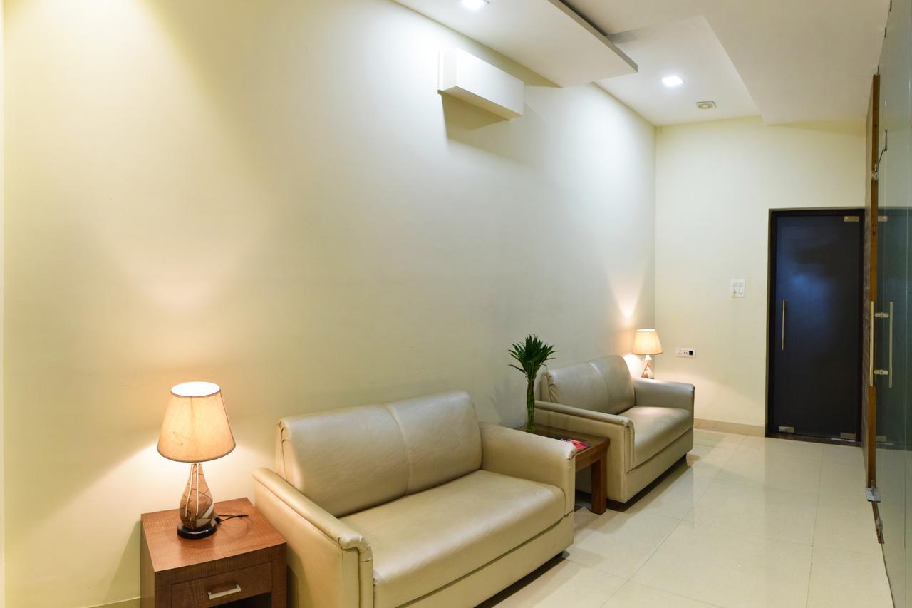 Hotel Palace Amritsar Exterior photo