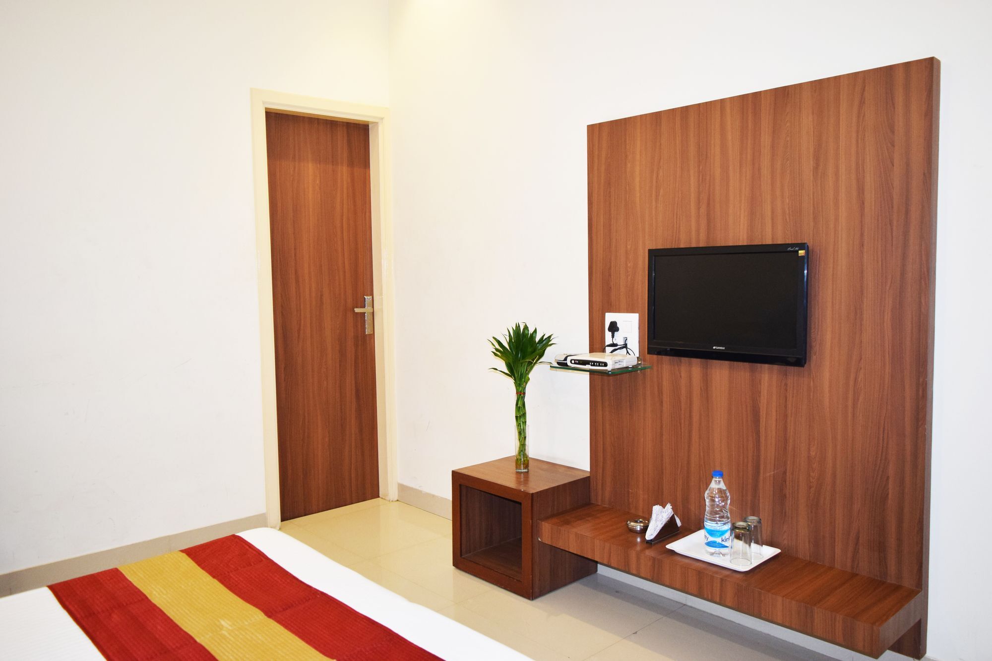 Hotel Palace Amritsar Exterior photo