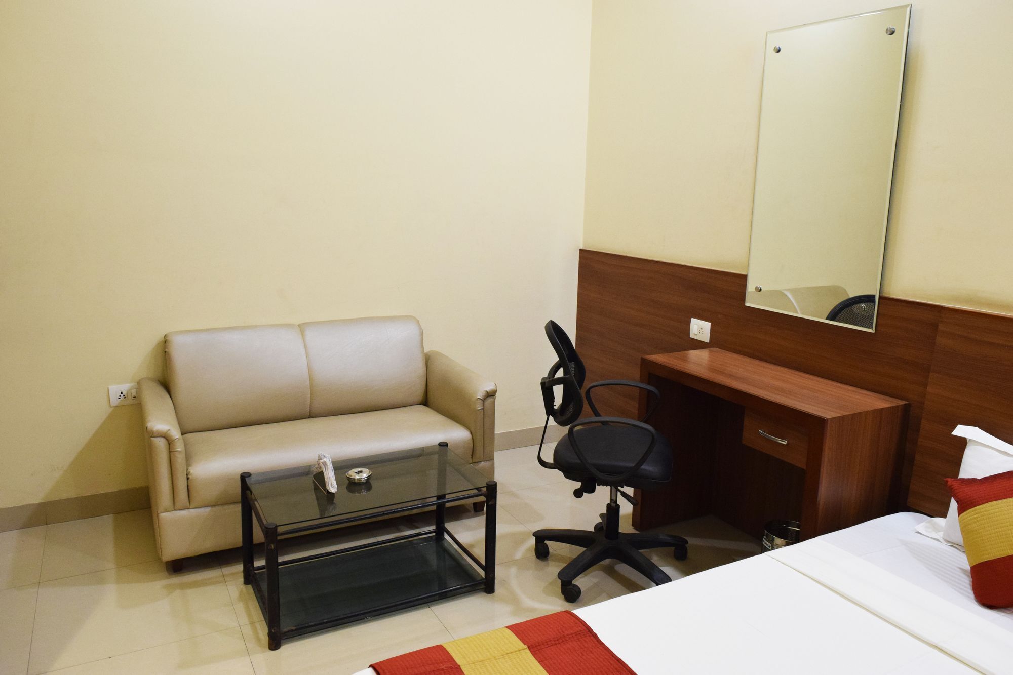 Hotel Palace Amritsar Exterior photo