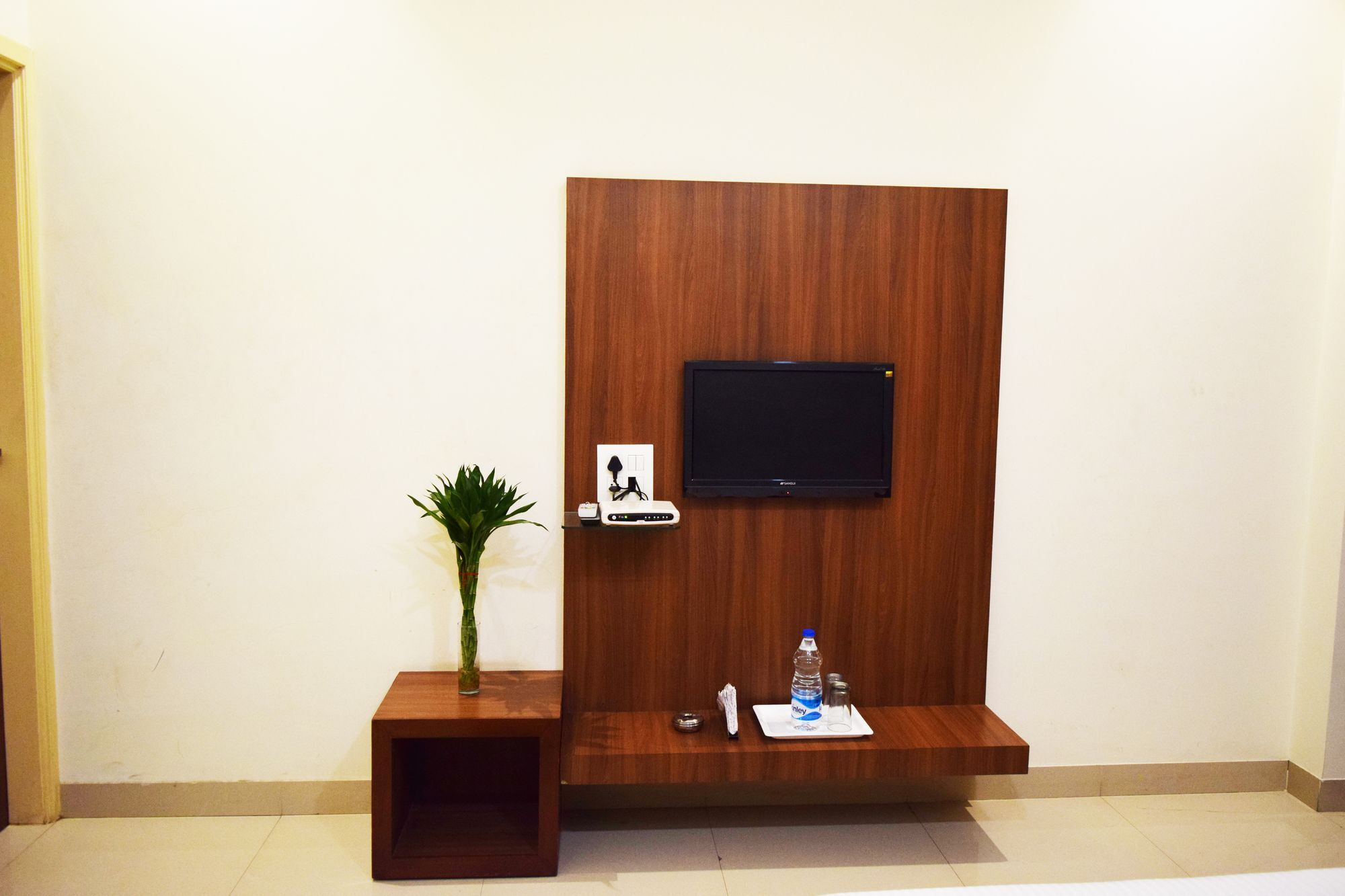 Hotel Palace Amritsar Exterior photo